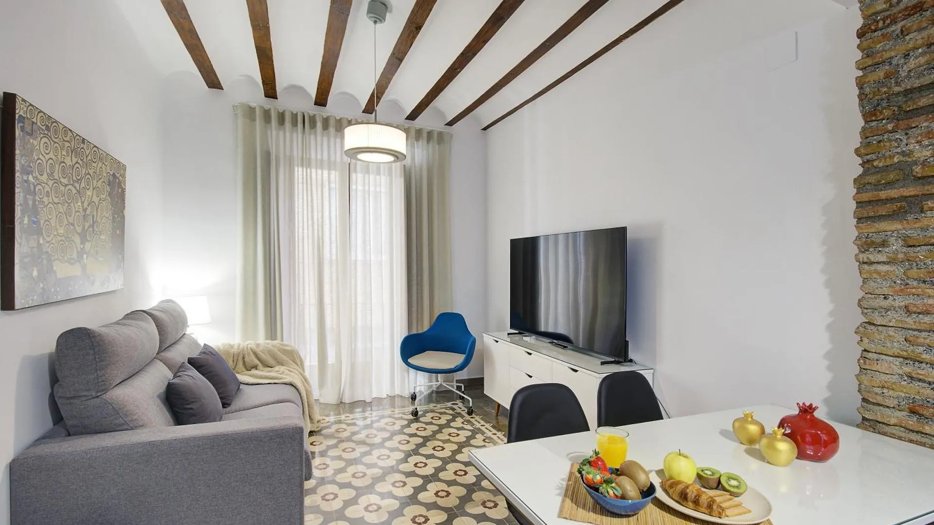 Home4U Nuevo Centro Granada-Puerta Real-San Isidro Daire
